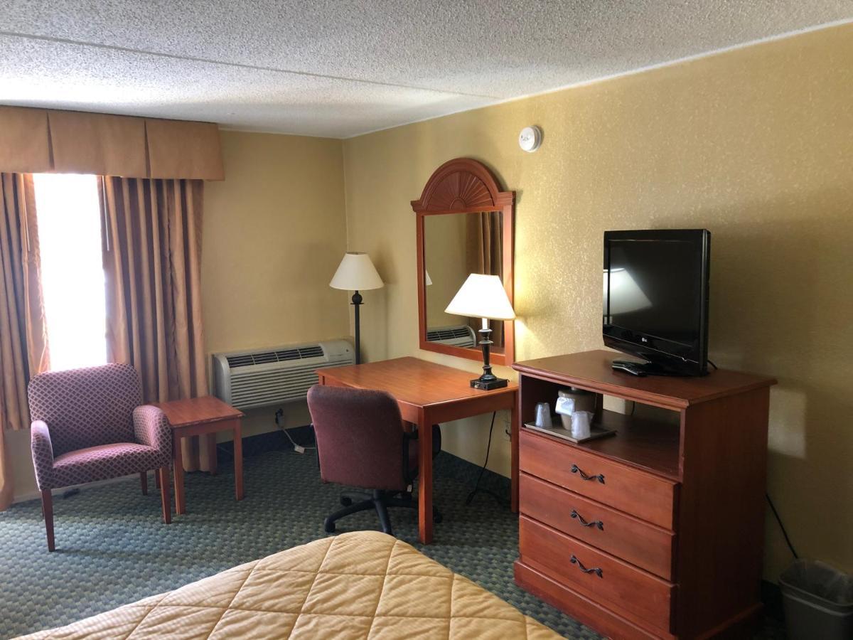 Rodeway Inn Joint Base Andrews Area Camp Springs Esterno foto