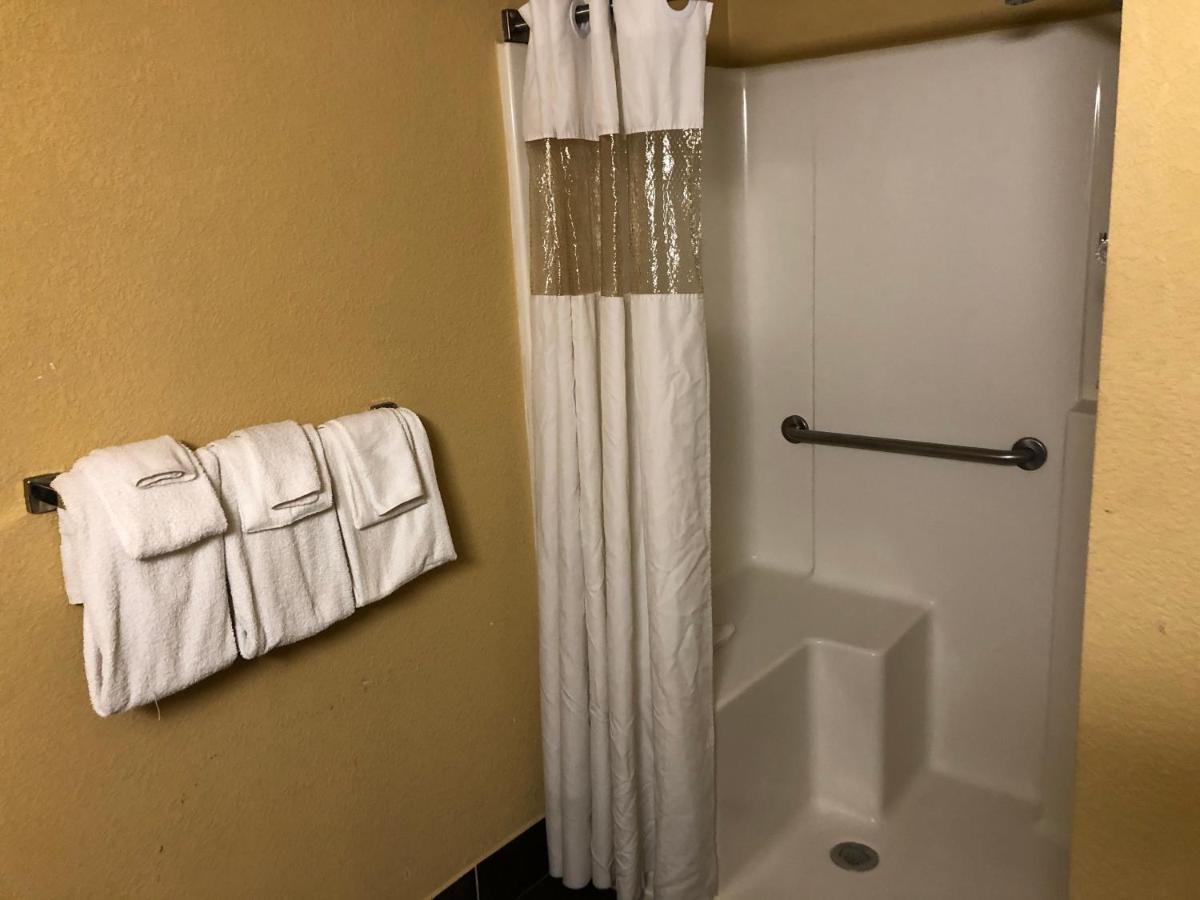 Rodeway Inn Joint Base Andrews Area Camp Springs Esterno foto