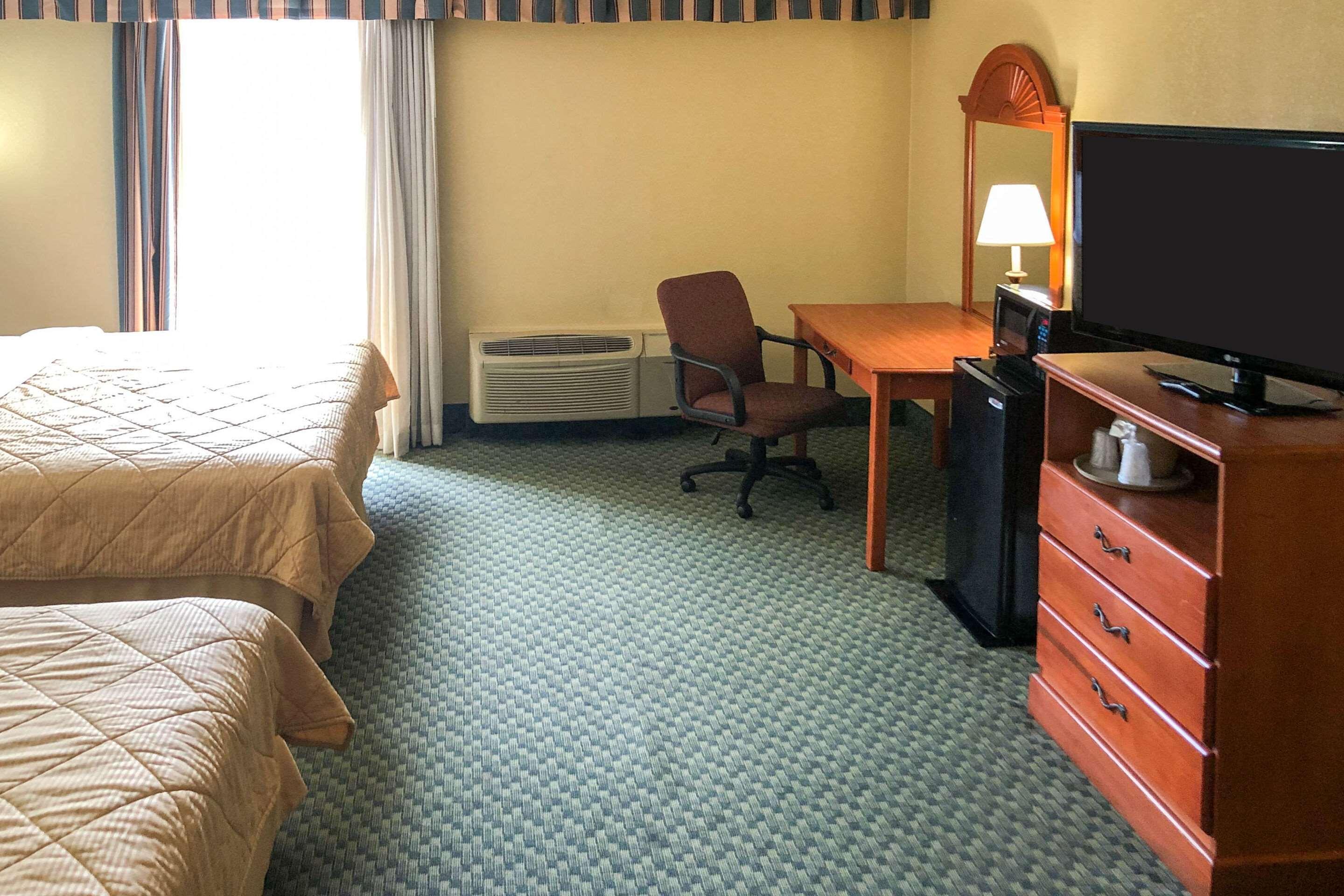 Rodeway Inn Joint Base Andrews Area Camp Springs Esterno foto