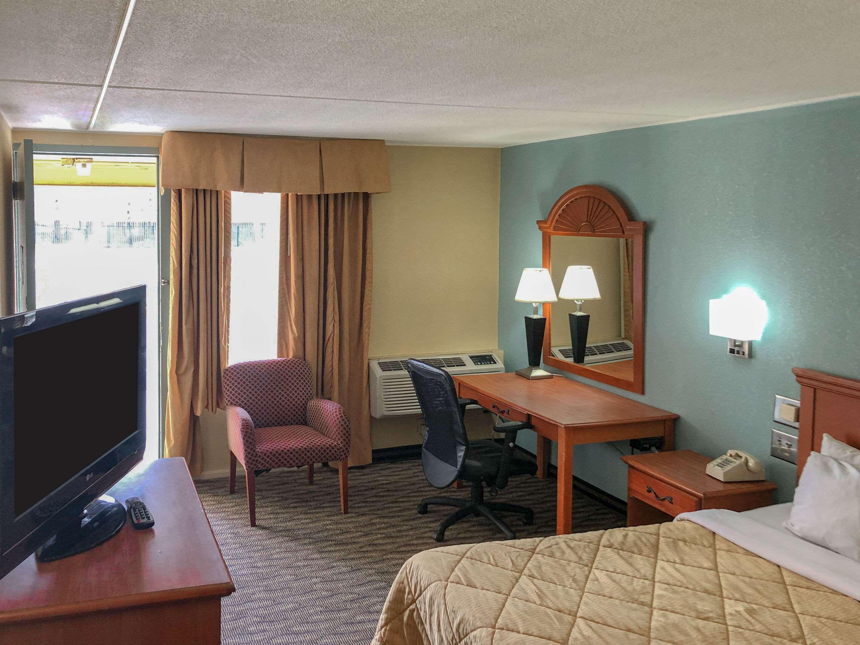 Rodeway Inn Joint Base Andrews Area Camp Springs Esterno foto