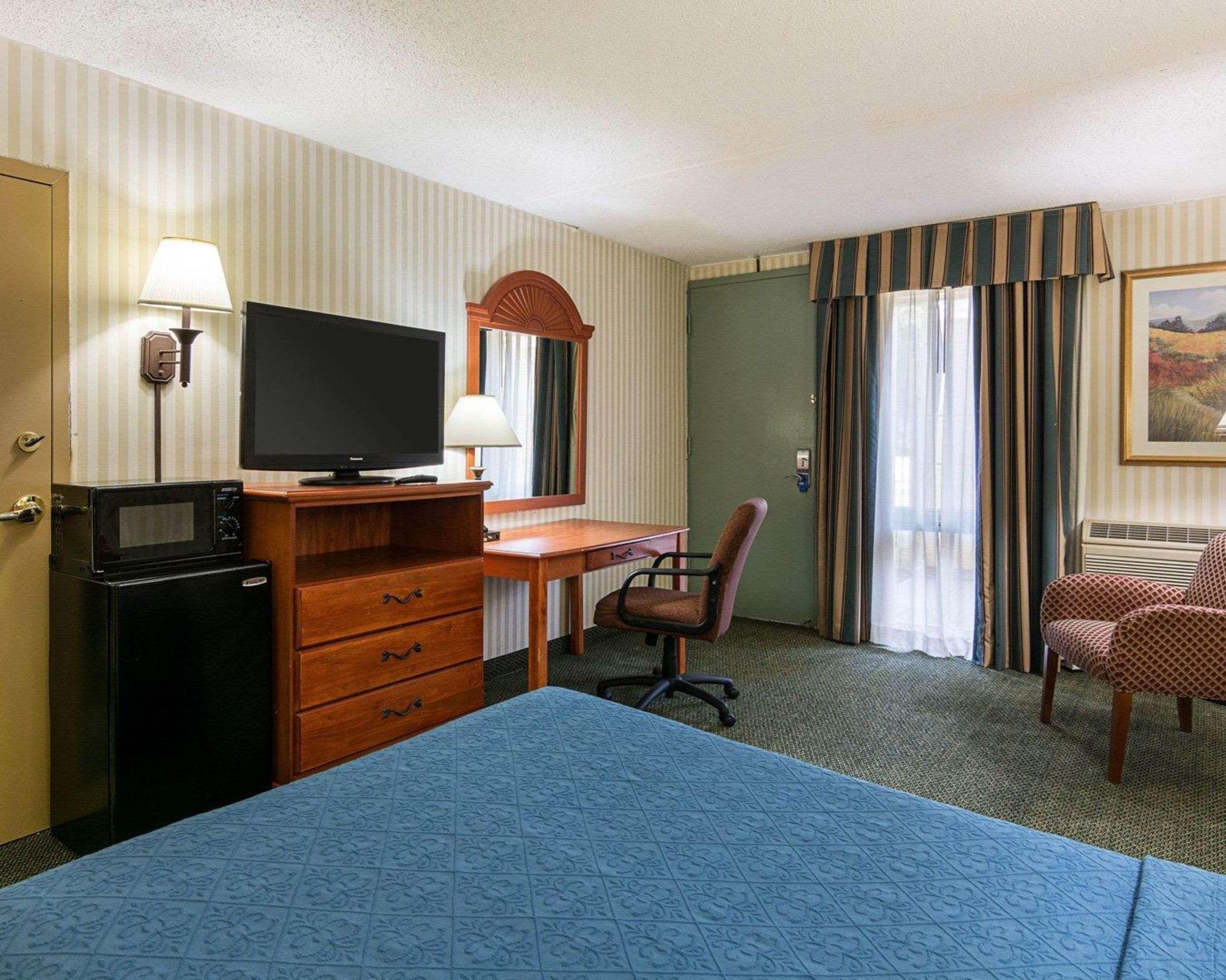 Rodeway Inn Joint Base Andrews Area Camp Springs Esterno foto