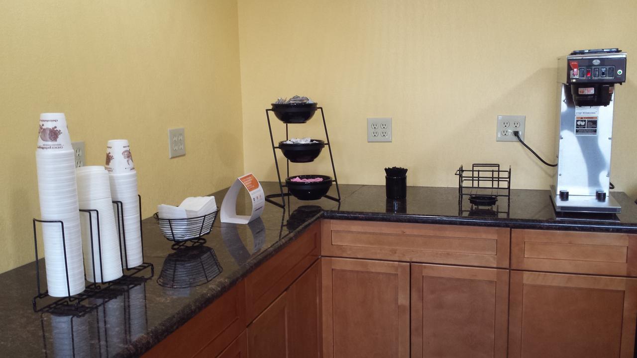 Rodeway Inn Joint Base Andrews Area Camp Springs Esterno foto